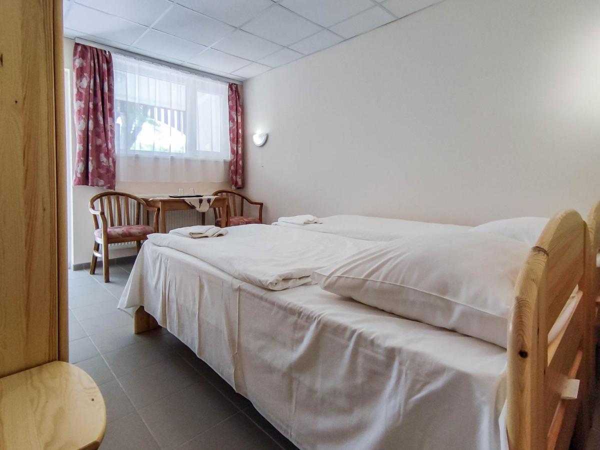 Thermal Motel Kiskunmajsa Bagian luar foto