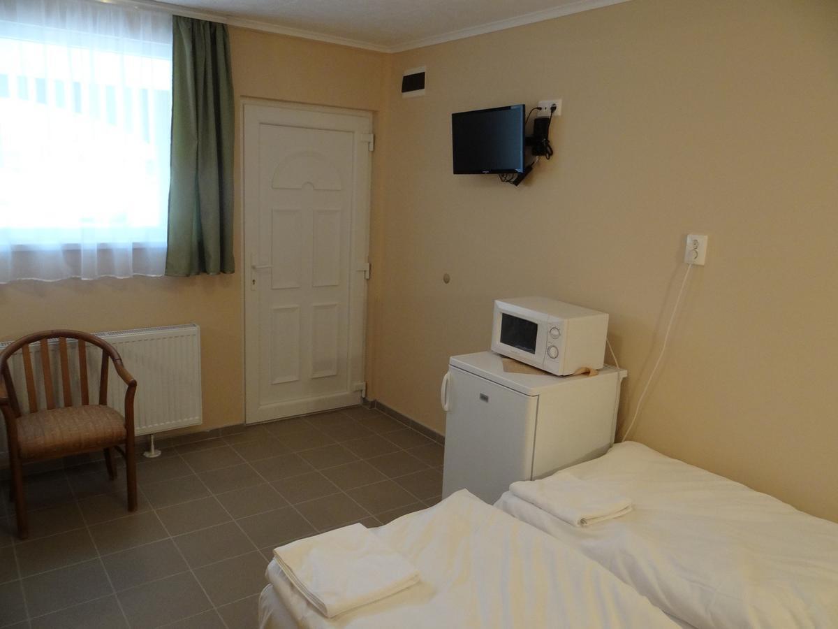 Thermal Motel Kiskunmajsa Bagian luar foto